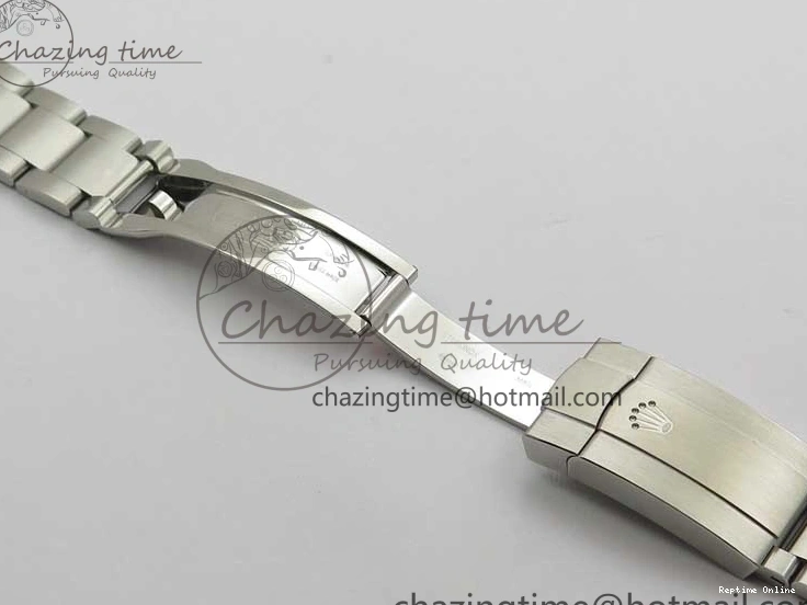 1226 Casual Oyster Perpetual 41mm 124300 EWF Best Edition Red Dial on SS Bracelet A 2856